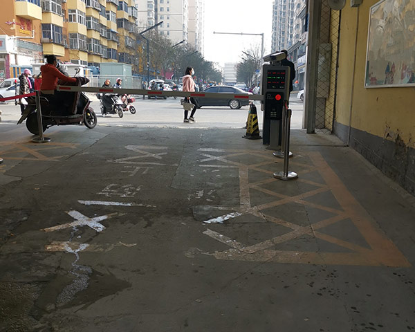 元一智能公司：通道擺閘如何進行維護保養(yǎng)？