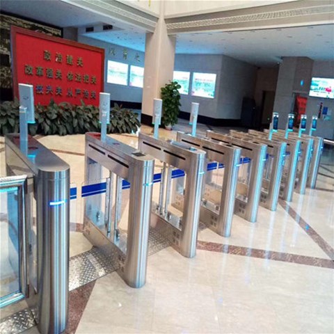 山西通道閘廠家分享：如何選擇合適的三錕閘閘機？